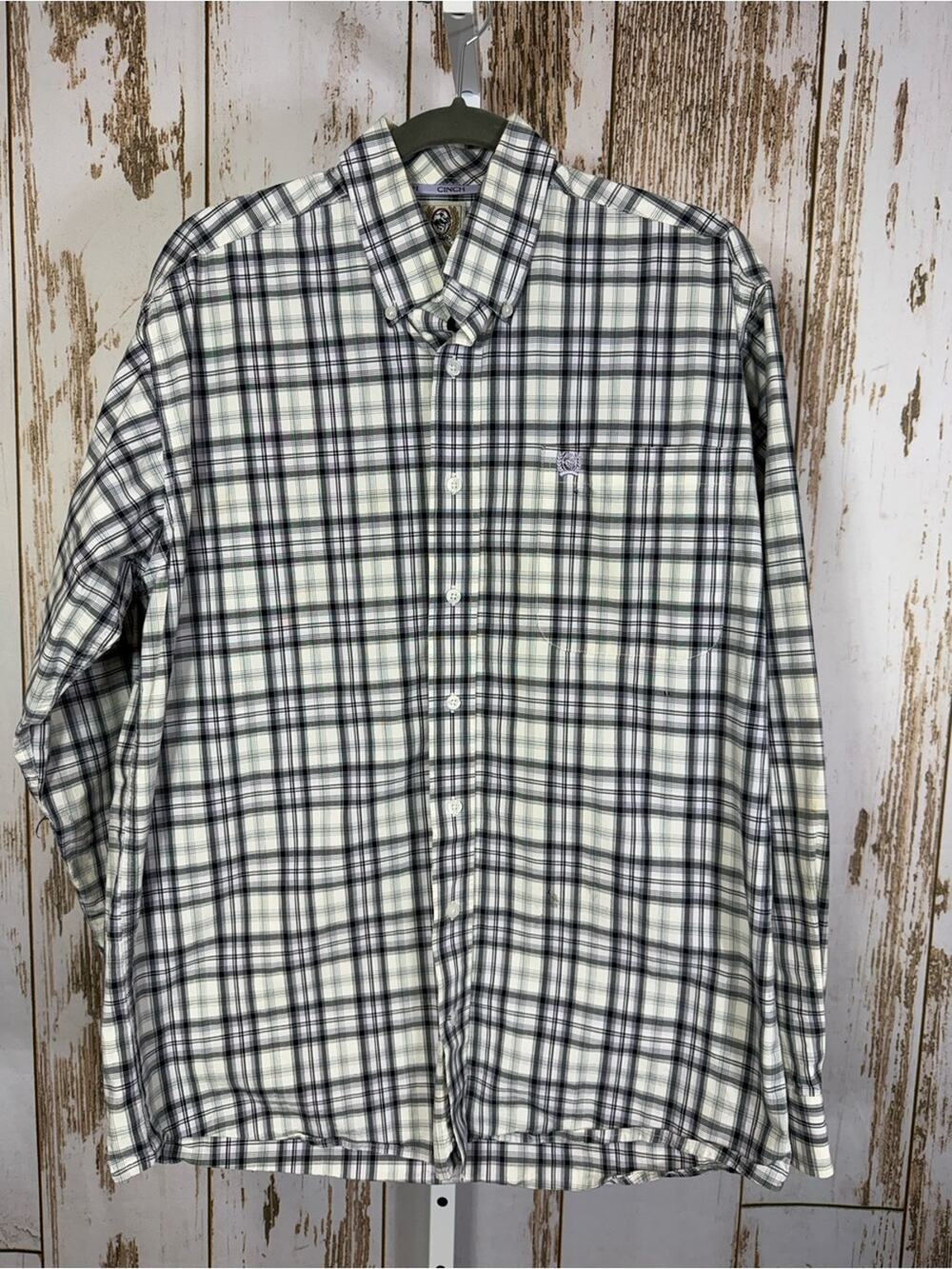 Cinch, Plaid Classic Fit Long Sleeve Button Down Shirt. Size Small.